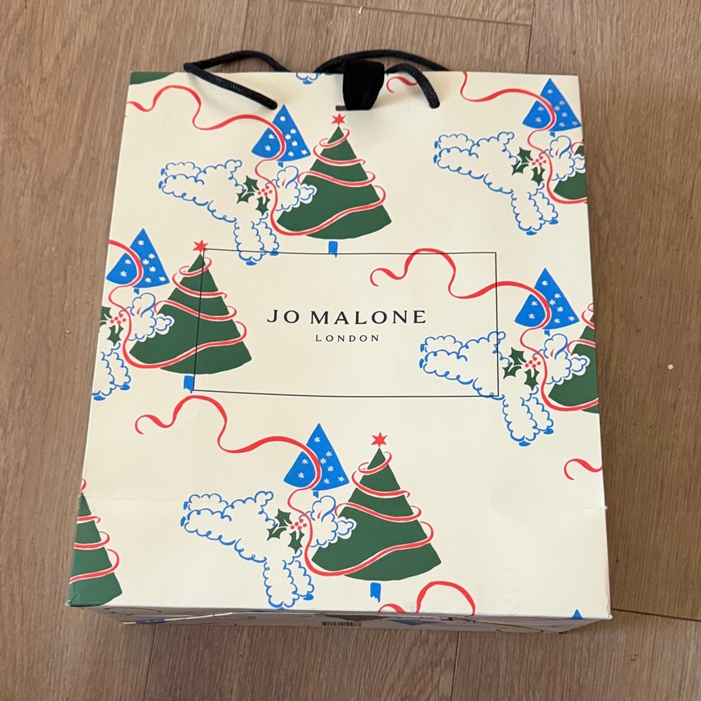 Jo Malone Holiday Gift Bag with Christmas Tree Design